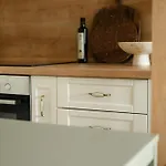 Edison 214
